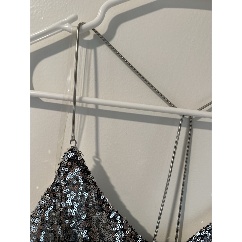Brand New! Charlotte Russe Silver Sequin Top - Picture 4 of 5